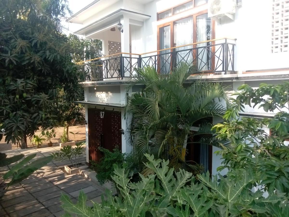 Warm Villas Lombok Kuta  Exterior foto